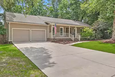 818 Law Lane, Mount Pleasant, SC 29464 - Photo 2