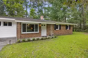 124 Helen Dr, Summerville, SC 29483 - Photo 2