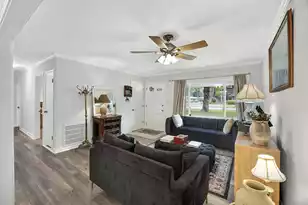 124 Helen Dr, Summerville, SC 29483 - Photo 4