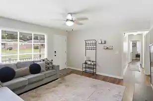 1237 Redeemer Dr, Hanahan, SC 29410 - Photo 8
