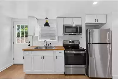 2023 Hugo Avenue, North Charleston, SC 29405 - Photo 6