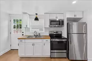 2023 Hugo Ave, North Charleston, SC 29405 - Photo 6