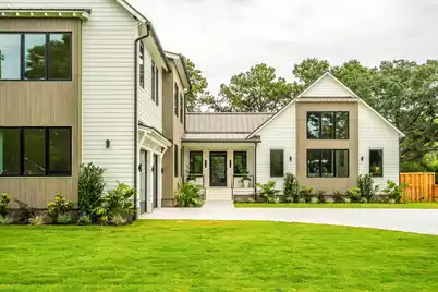 170 5th Avenue, Mount Pleasant, SC 29464 - Photo 2