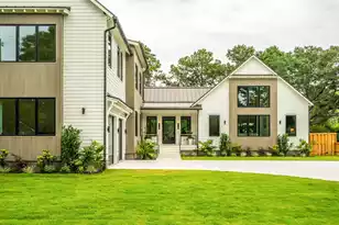 170 5th Ave, Mount Pleasant, SC 29464 - Photo 2