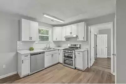 108 Bee Street, Summerville, SC 29483 - Photo 8