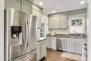 1625 Longview Rd, Mount Pleasant, SC 29464 - Photo 10