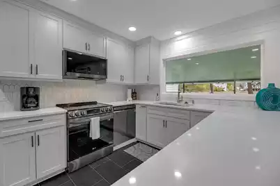 764 Creekside Drive, Charleston, SC 29412 - Photo 16