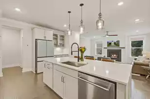517 Spring Hollow Dr, Charleston, SC 29492 - Photo 14
