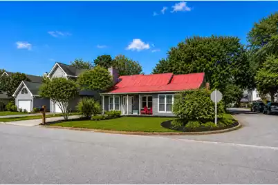 666 Poaug Lane, Mount Pleasant, SC 29464 - Photo 2