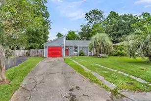 109 Carriage Ct, Summerville, SC 29486 - Photo 38