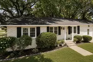 4228 Oakridge Dr, North Charleston, SC 29418 - Photo 2