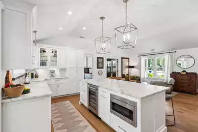 1035 Lakeview Drive, Mount Pleasant, SC 29464 - Photo 14