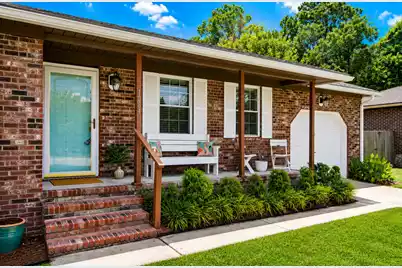 1084 Rosemead Road, Mount Pleasant, SC 29464 - Photo 2