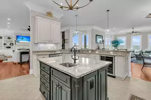 2676 Crooked Stick Ln, Mount Pleasant, SC 29466 - Photo 12