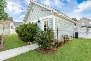 302 Hydrangea St, Summerville, SC 29483 - Photo 16