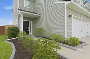 810 Redbud Ln, Summerville, SC 29486 - Photo 6
