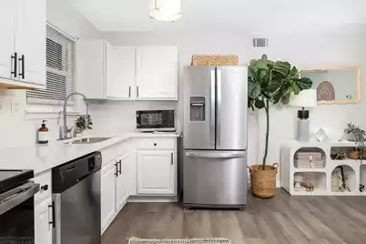 415 Parkdale Drive #Apt 2F, Charleston, SC 29414 - Photo 8