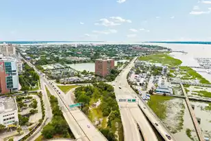 14 Lockwood Dr, Charleston, SC 29401 - Photo 50