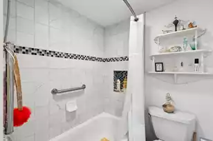 14 Lockwood Dr, Charleston, SC 29401 - Photo 40