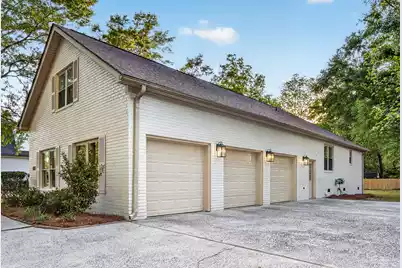 303 Ayers Circle, Summerville, SC 29485 - Photo 6