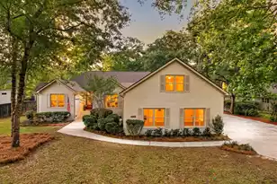 303 Ayers Cir, Summerville, SC 29485 - Photo 2