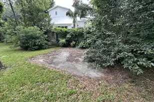 1496 Seminole St, Mount Pleasant, SC 29464 - Photo 4