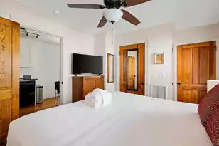 162 Spring St, Charleston, SC 29403 - Photo 10