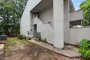 401 Greenmeadow Dr, Goose Creek, SC 29445 - Photo 2