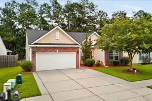 307 Wynfield Forest Dr, Summerville, SC 29485 - Photo 2