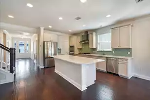 1309 Enfield Ln, Mount Pleasant, SC 29466 - Photo 12