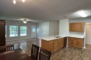 5059 Thornton Dr, Summerville, SC 29485 - Photo 6