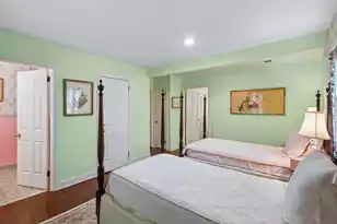114 Live Oak Dr, Mount Pleasant, SC 29464 - Photo 24