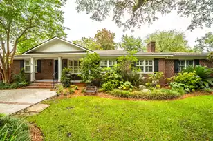 114 Live Oak Dr, Mount Pleasant, SC 29464 - Photo 2