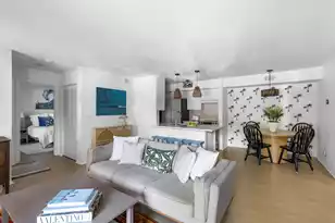1481 Center St, Mount Pleasant, SC 29464 - Photo 2