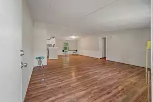 125 Fall Creek Blvd, Summerville, SC 29483 - Photo 6