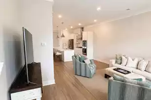 814 Kings Oak Ct #2, Charleston, SC 29492 - Photo 8