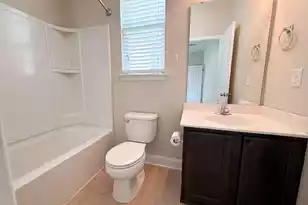 1013 Ashley Garden Blvd, Charleston, SC 29414 - Photo 10