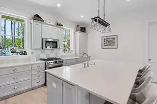 374 Commonwealth Rd, Mount Pleasant, SC 29466 - Photo 18