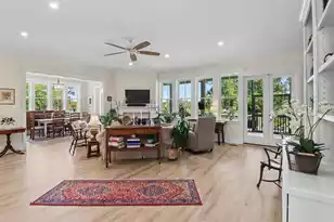 374 Commonwealth Rd, Mount Pleasant, SC 29466 - Photo 16