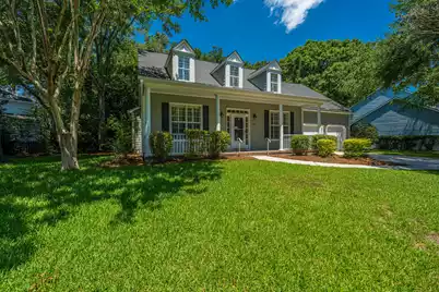 2717 Merwether Lane, Mount Pleasant, SC 29466 - Photo 2