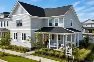 718 Triangle Ln, Summerville, SC 29486 - Photo 2
