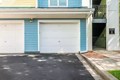 2200 Belle Isle Avenue #303, Mount Pleasant, SC 29464 - Photo 2