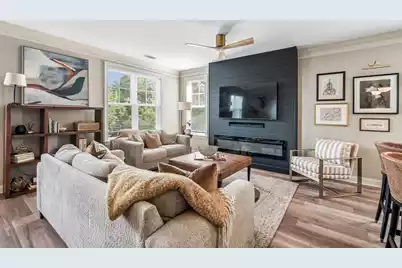 2200 Belle Isle Avenue #303, Mount Pleasant, SC 29464 - Photo 10