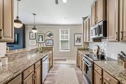 2200 Belle Isle Avenue #303, Mount Pleasant, SC 29464 - Photo 6