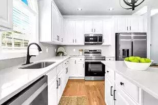 1493 Oakhurst Dr, Mount Pleasant, SC 29466 - Photo 12