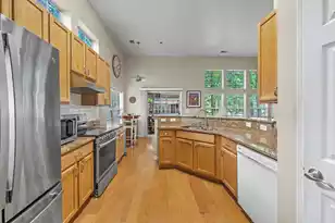 561 Pointe of Oaks Rd, Summerville, SC 29485 - Photo 12