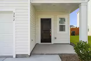 392 Tiliwa St, Summerville, SC 29486 - Photo 2