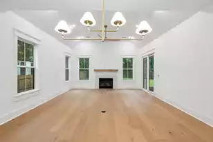 719 Eagle St, Mount Pleasant, SC 29464 - Photo 30
