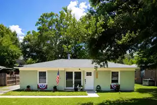 1113 Shadow Dr N, Mount Pleasant, SC 29464 - Photo 1