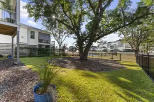 1613 Farmers Wy, Mount Pleasant, SC 29466 - Photo 36